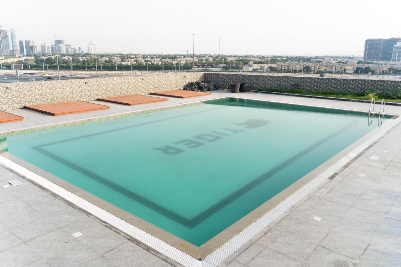 Sky View Tower Apartments Dubai Esterno foto