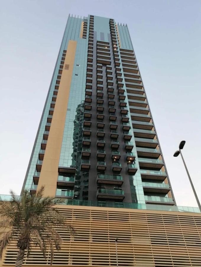 Sky View Tower Apartments Dubai Esterno foto