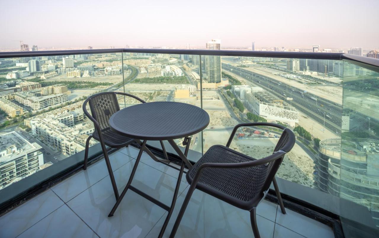 Sky View Tower Apartments Dubai Esterno foto