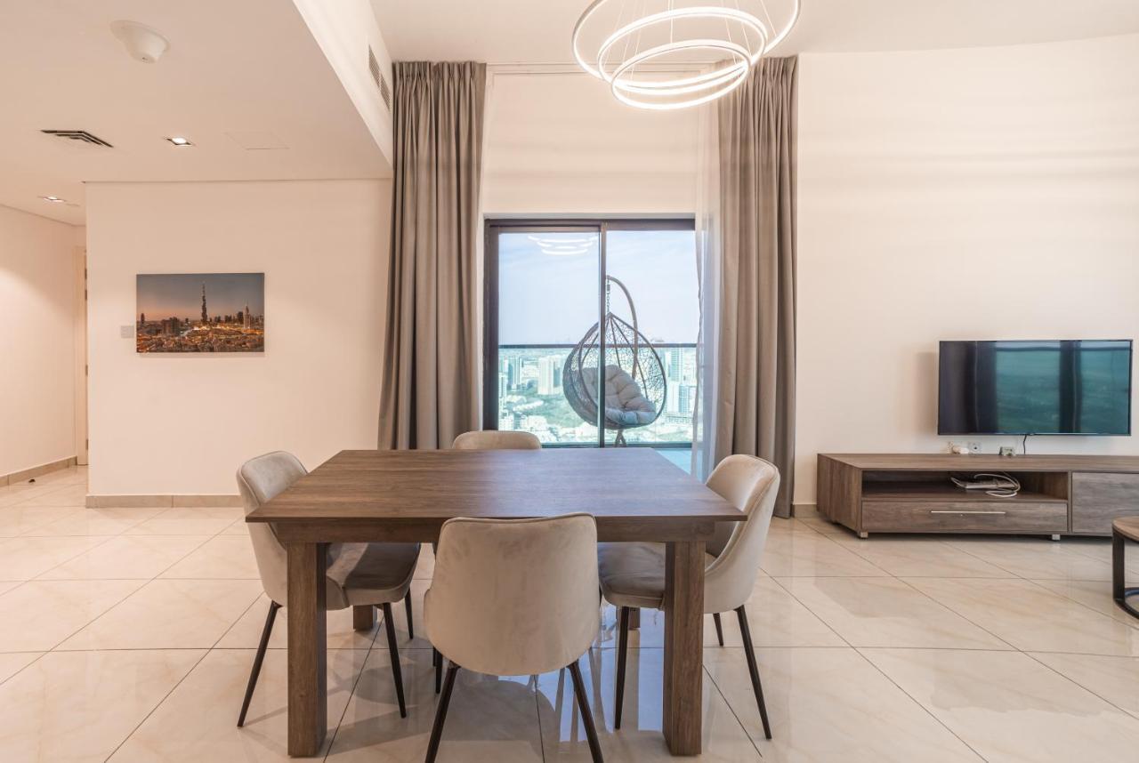 Sky View Tower Apartments Dubai Esterno foto